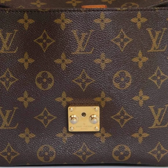 SOLD ‼️ Authentic Louis Vuitton Pochette Metis - Picture 9 of 15